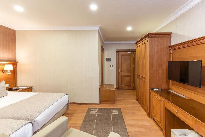 Royan Suites Istanboel Buitenkant foto